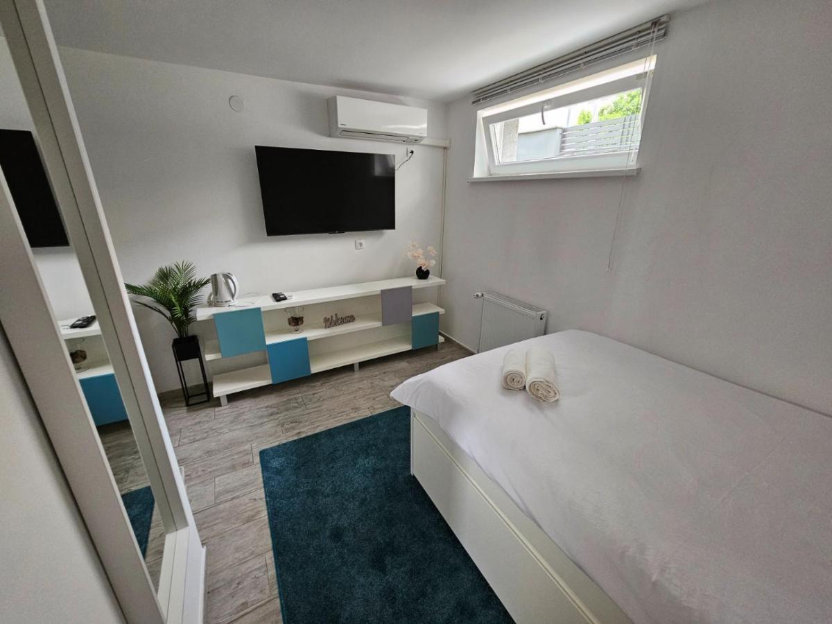 Comfort Rooms Remiza - Free Private Parking - Self Check-In Загреб Экстерьер фото