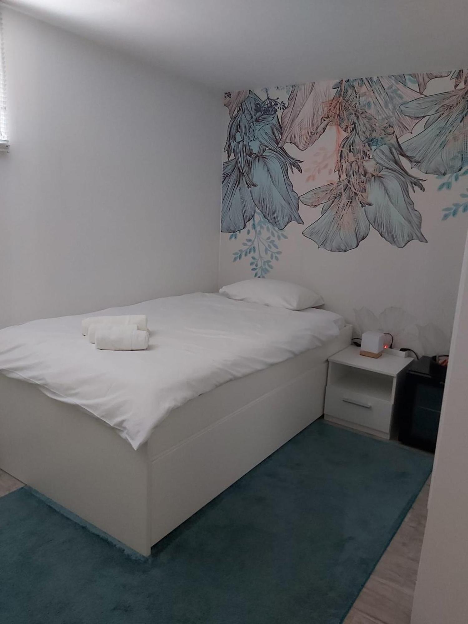 Comfort Rooms Remiza - Free Private Parking - Self Check-In Загреб Экстерьер фото